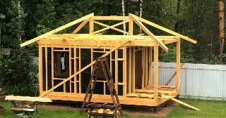Сарай из бруса 100х100 в Гудермесе - строительство под ключ | Строй-Гдр от 42336 руб.